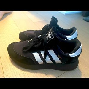 Adidas I-5923 Sneakers